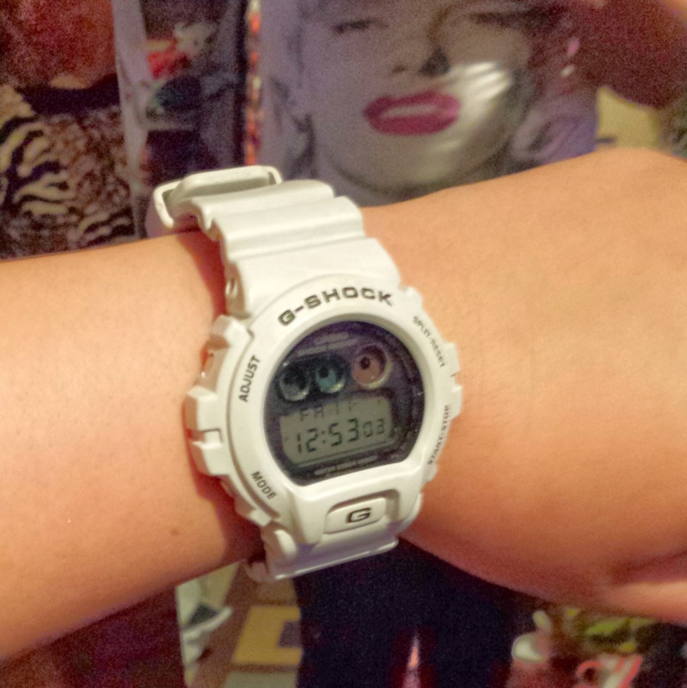 Casio G-shock DW6900NB
